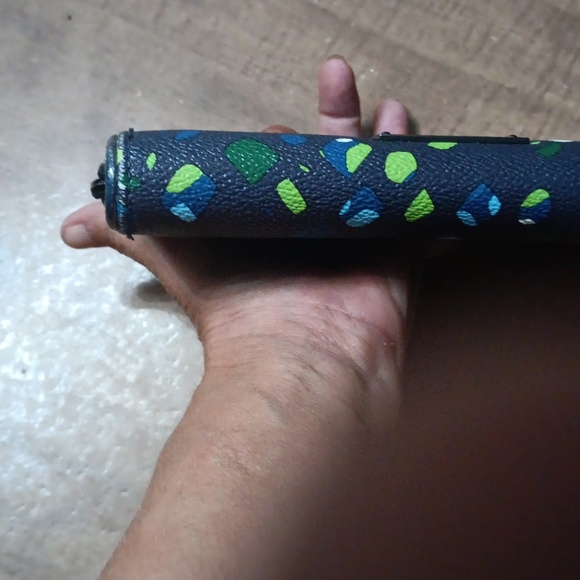 NWOT VERA BRADLEY LONG ZIP WALLET - Picture 3 of 9